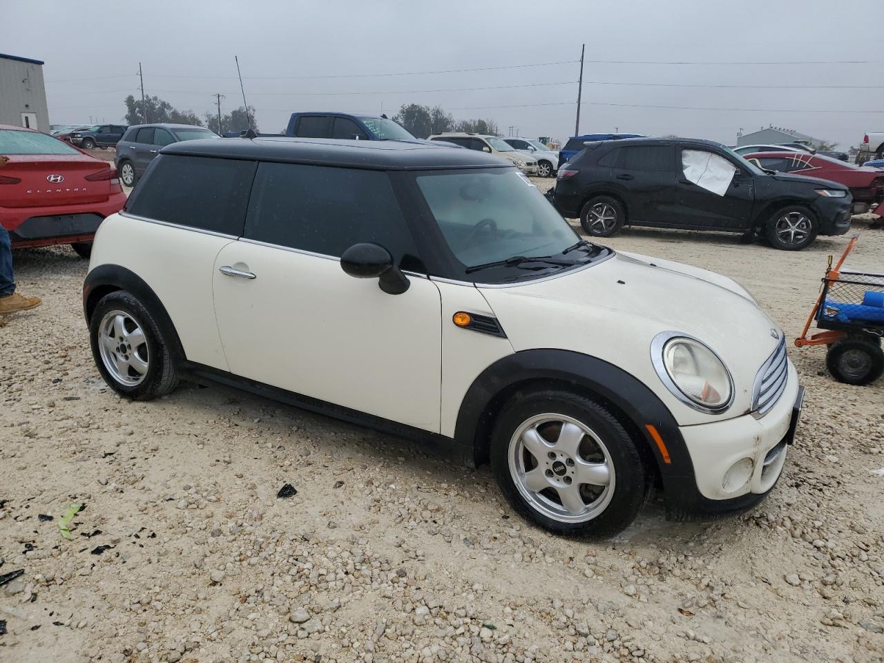 2011 MINI Cooper - Image 4