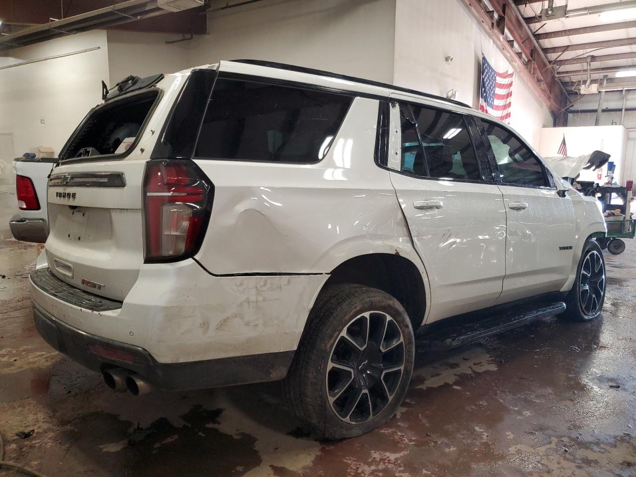2022 Chevrolet Tahoe - Image 3