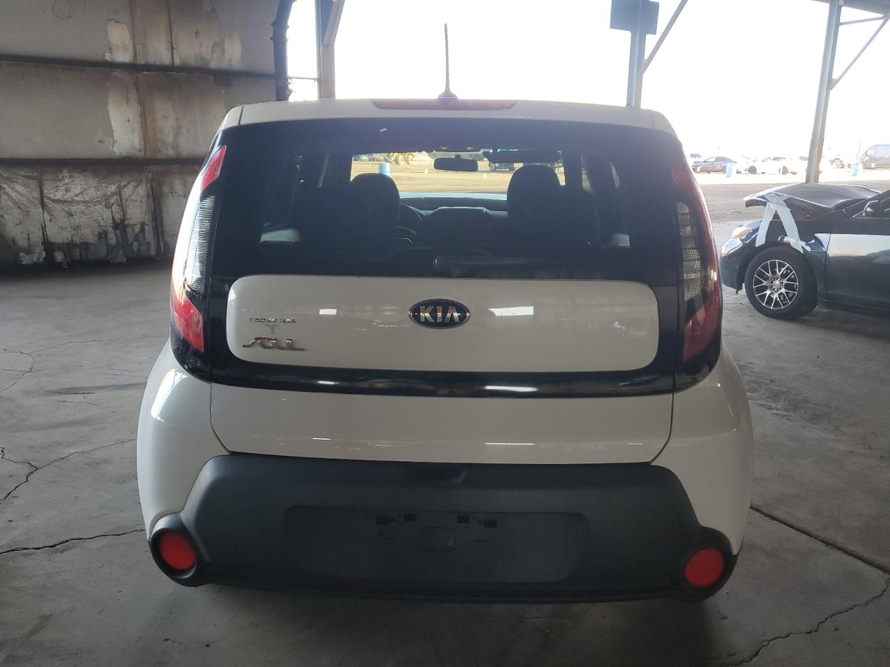 VIN KNDJN2A25G7329828 2016 KIA SOUL no.6