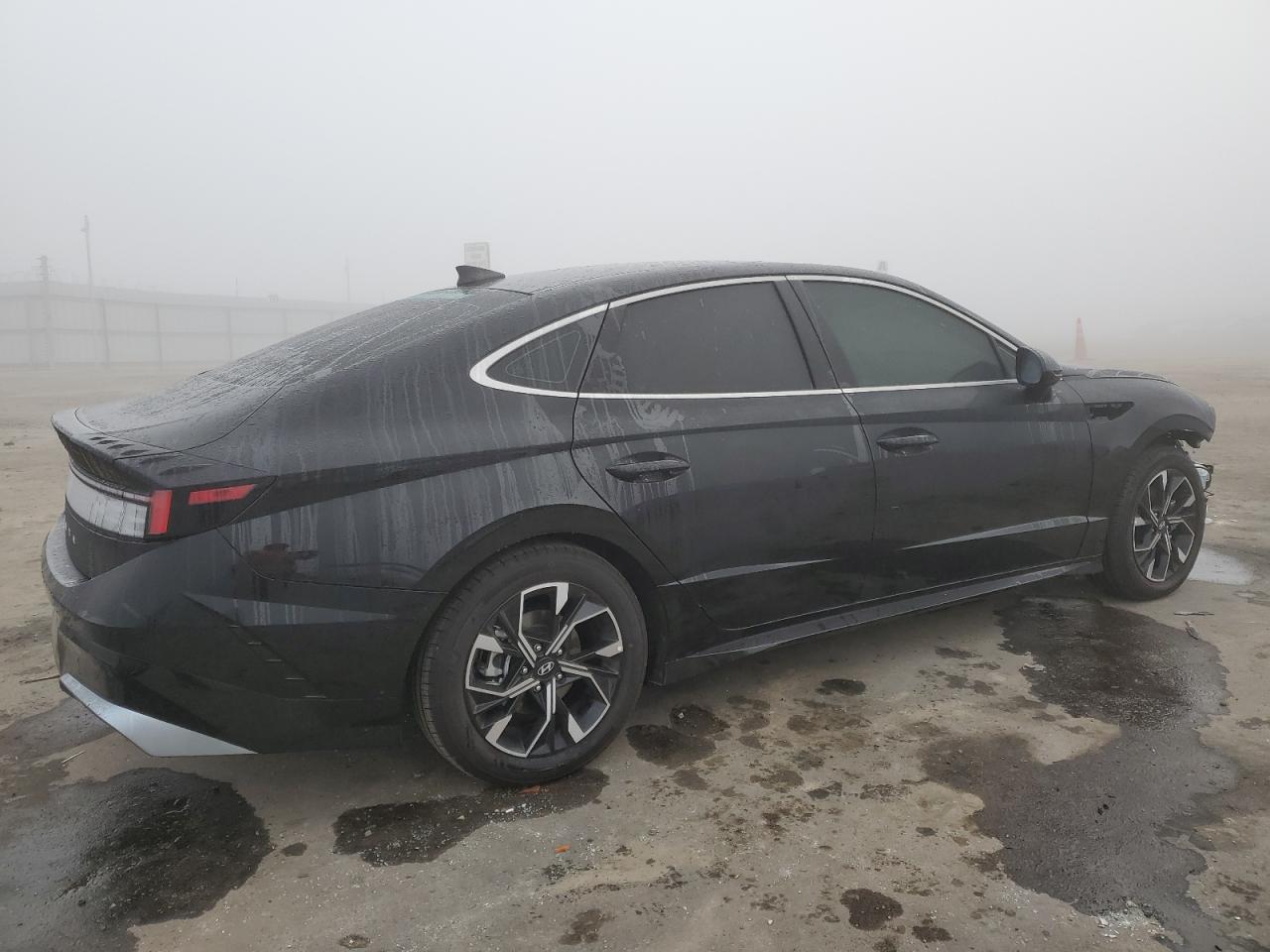 2024 Hyundai Sonata - Image 3