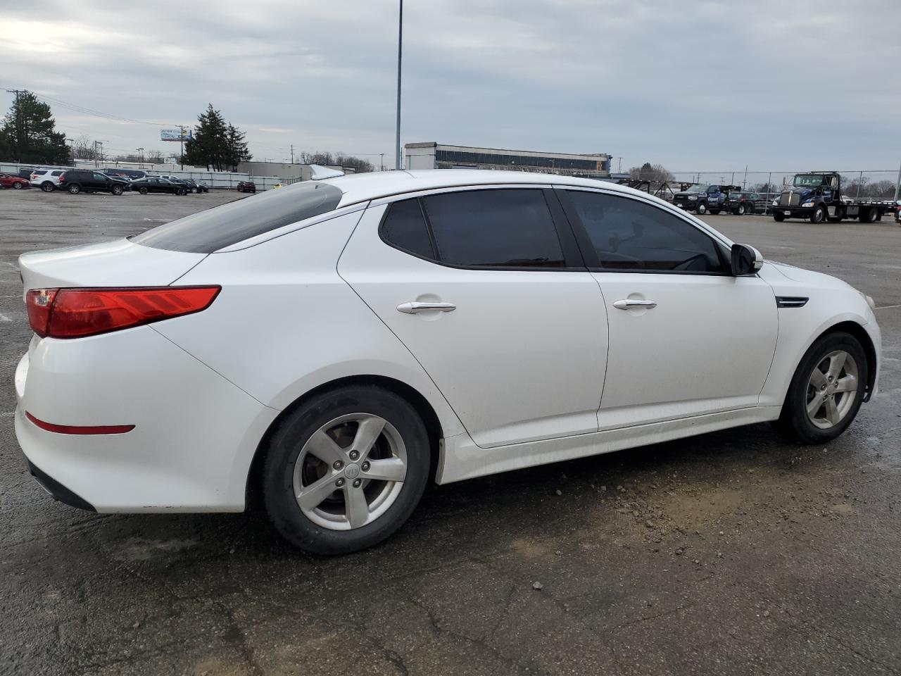 VIN KNAGM4A7XE5495451 2014 KIA OPTIMA no.3