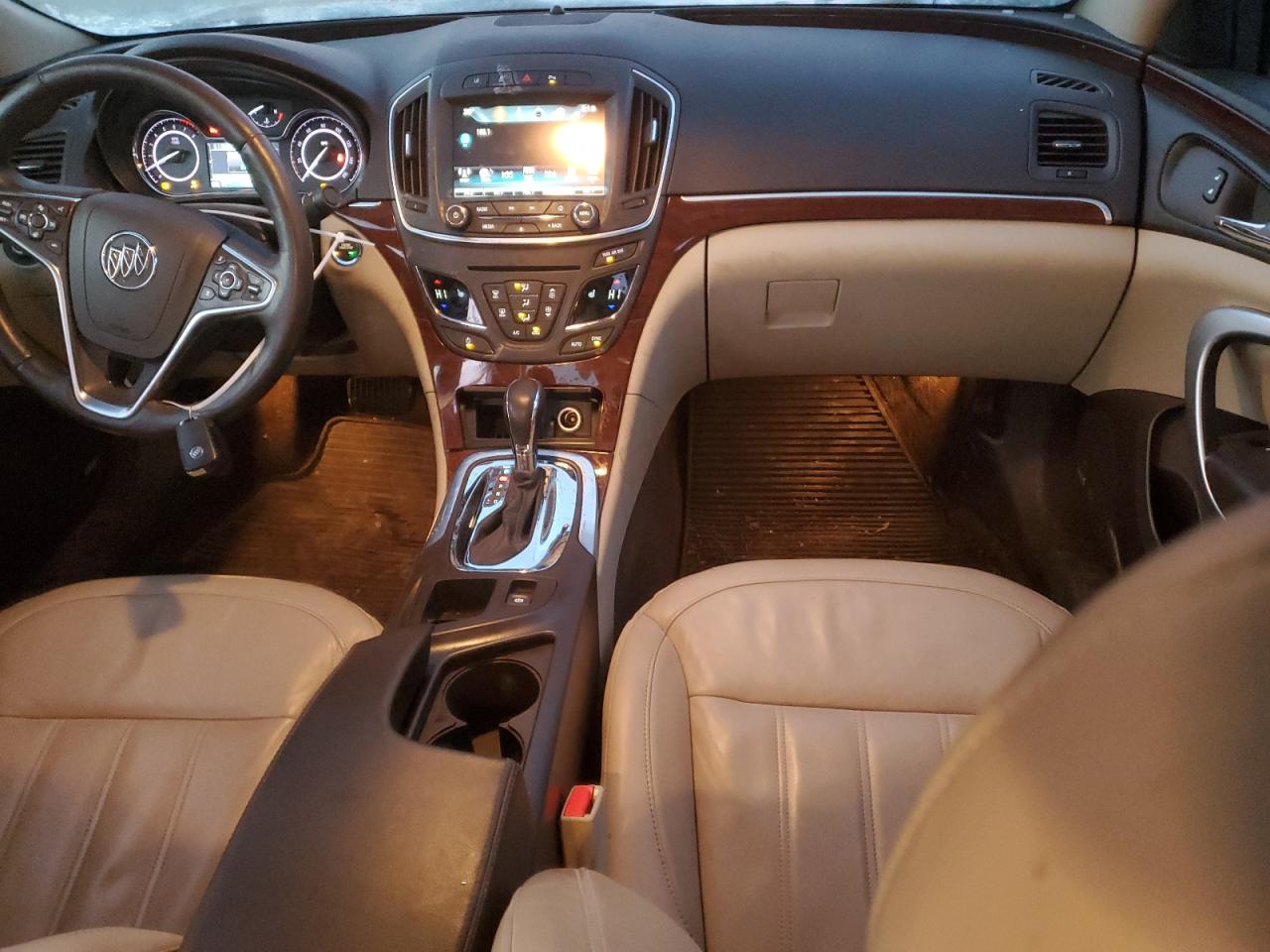 2016 Buick Regal - Image 8