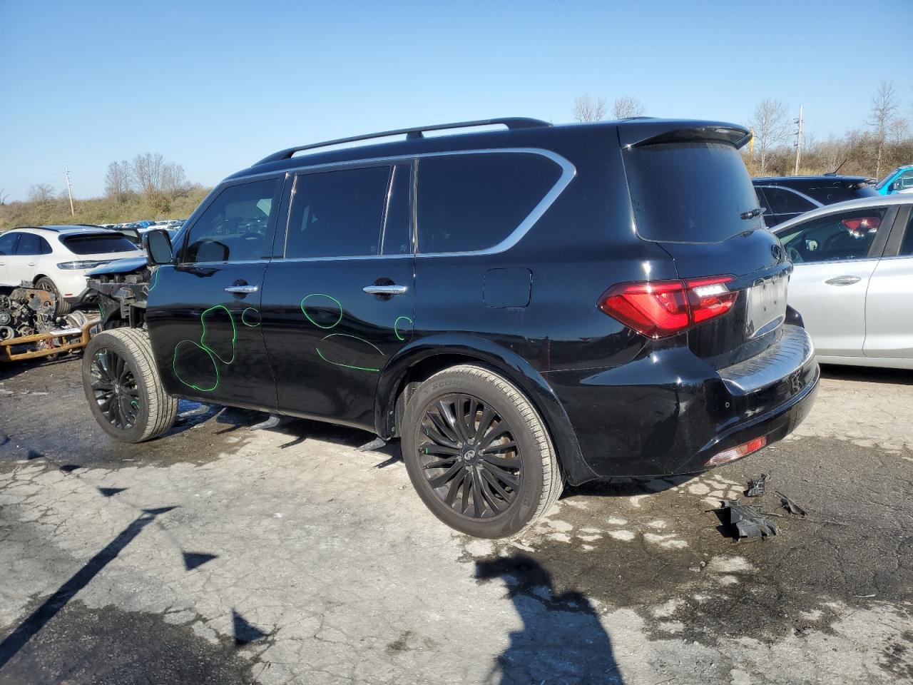 2018 Infiniti QX80 - Image 2
