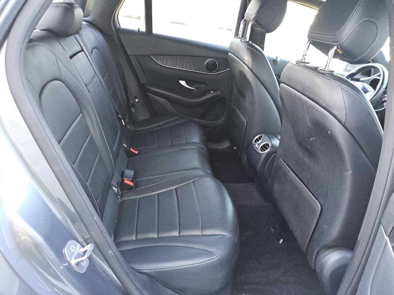 2017 Mercedes-Benz GLC - Image 11