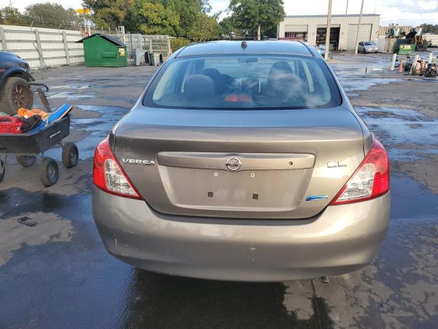 Sedans NISSAN VERSA 2012 Gray