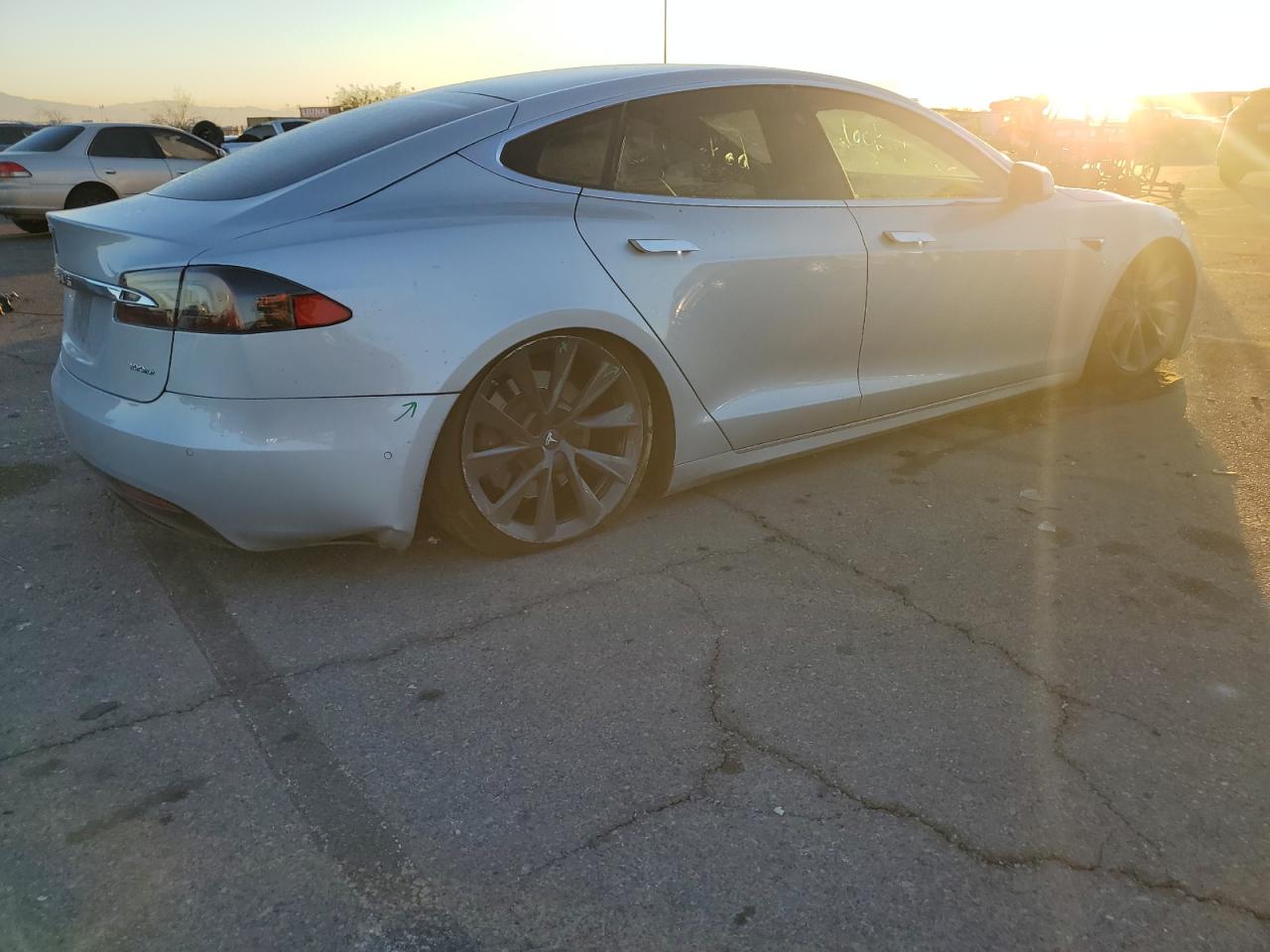 VIN 5YJSA1E21JF241638 2018 TESLA MODEL S no.3