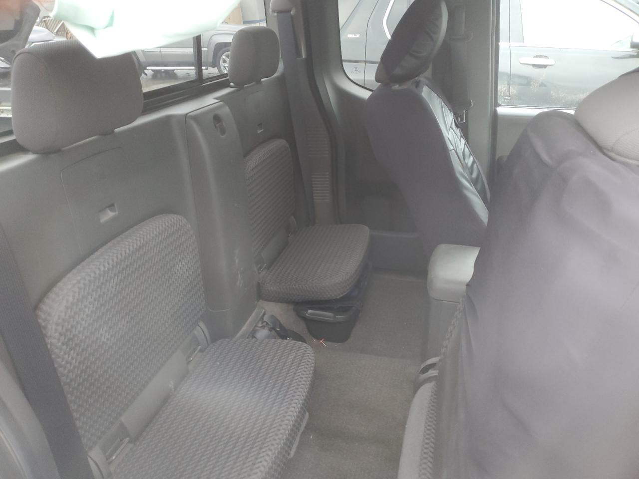 2012 Nissan Navara (Frontier) - Image 10