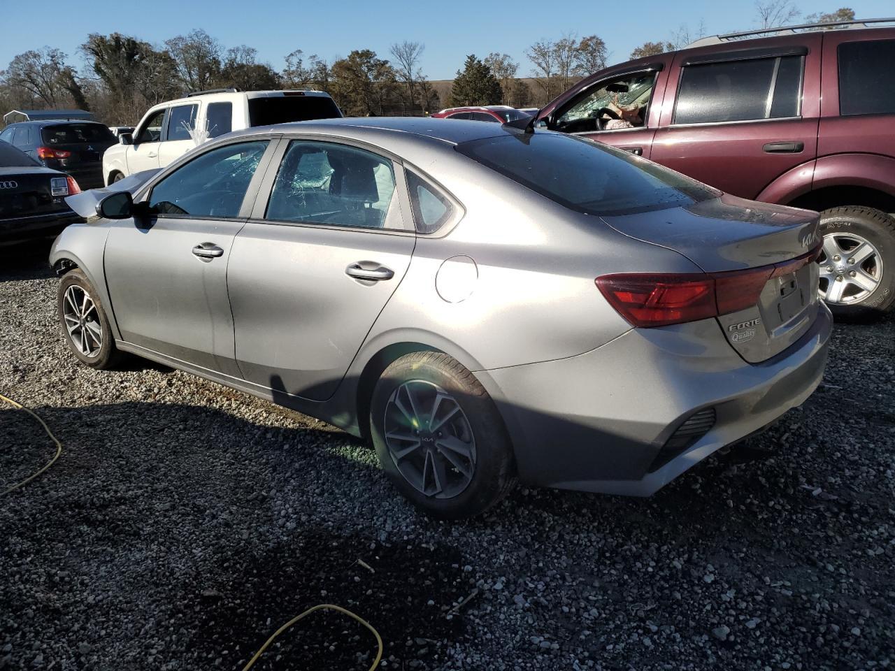 2023 Kia Forte - Image 2