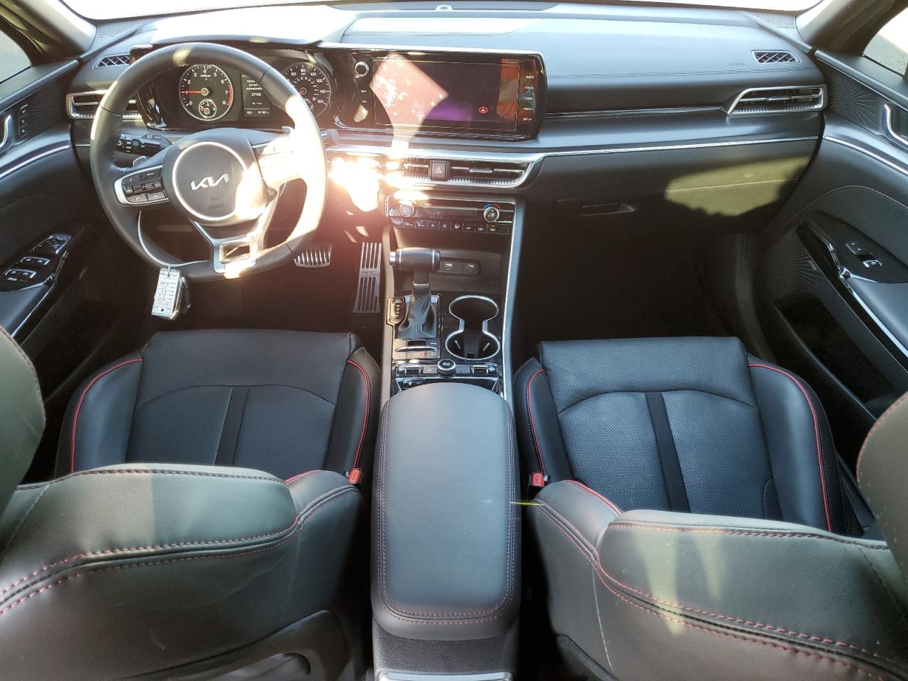2023 Kia K5 - Image 8