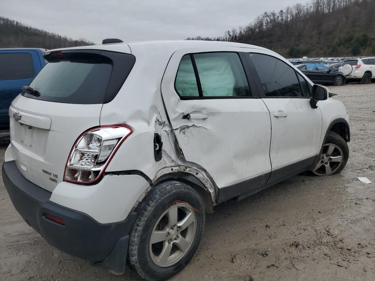 2015 Chevrolet Trax - Image 3