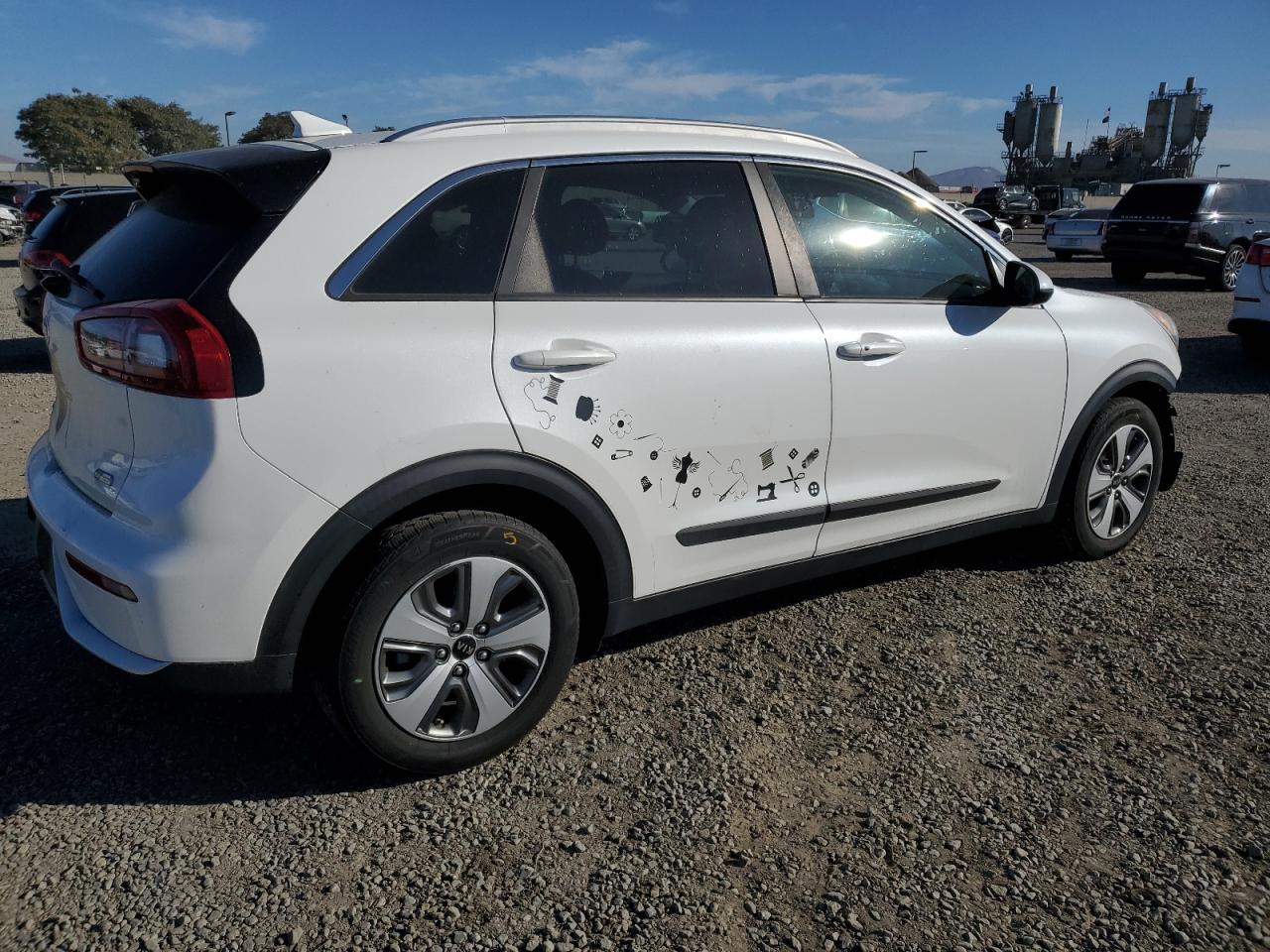 2018 Kia Niro - Image 3