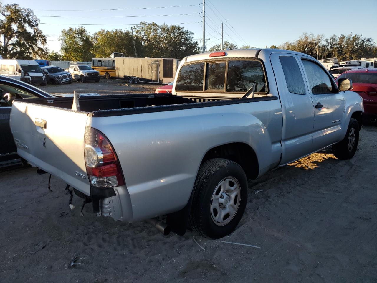 2010 Toyota Tacoma - Image 3