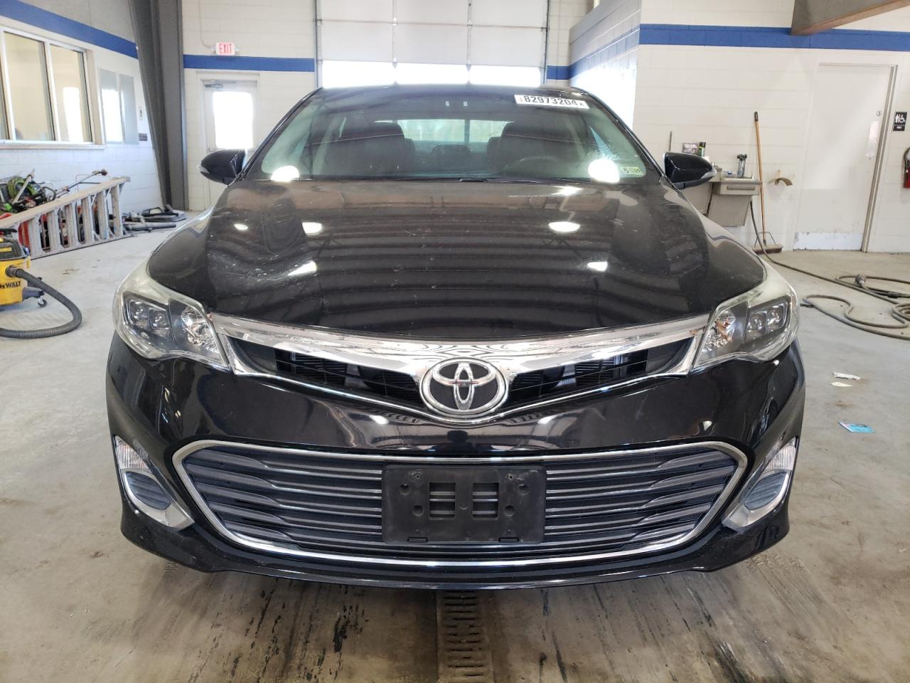 2014 Toyota Avalon - Image 5