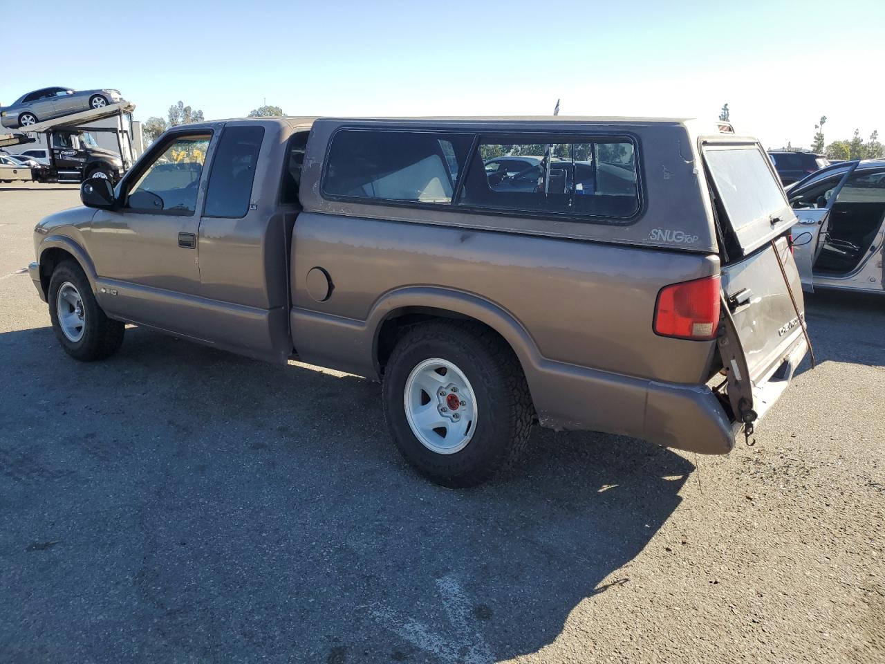 1997 Chevrolet S-10 Pickup - Image 2