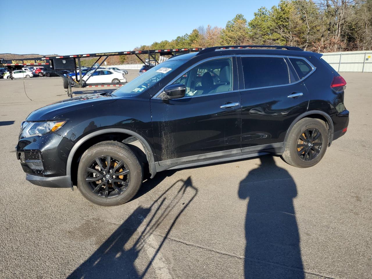 2017 Nissan Rogue - Image 1