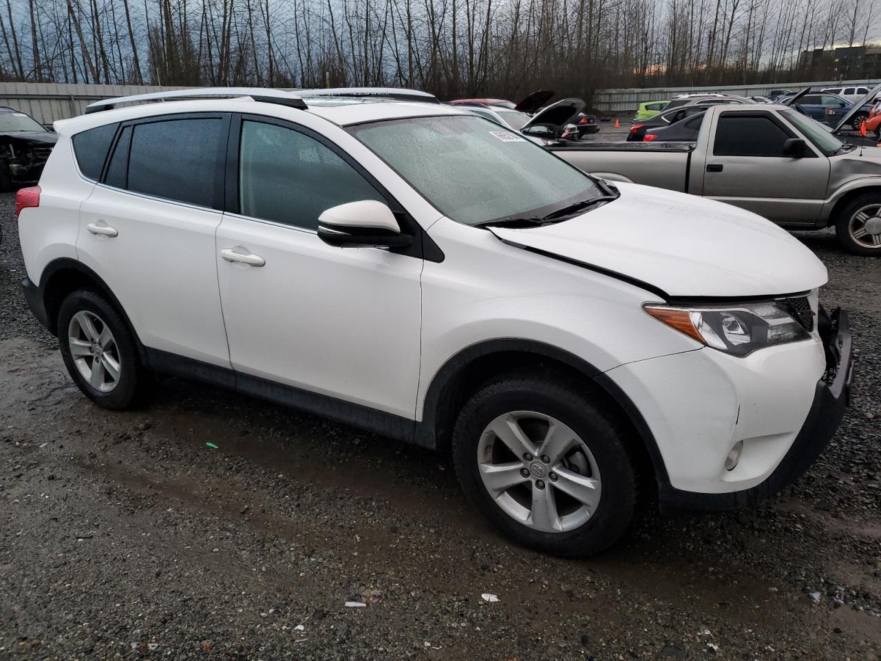 VIN JTMRFREV0ED090085 2014 TOYOTA RAV4 no.4