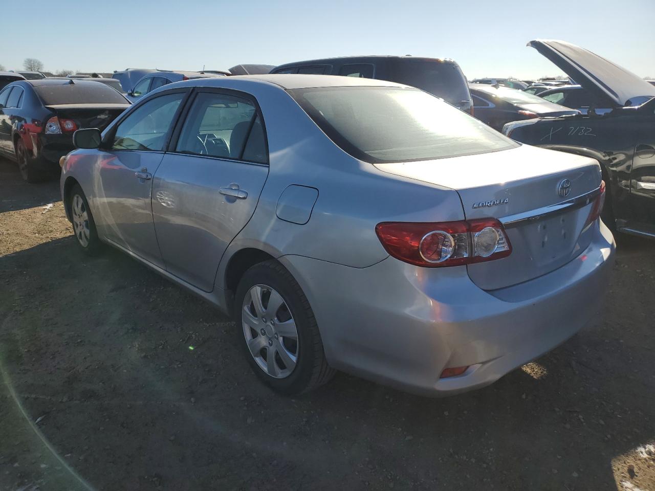 VIN 5YFBU4EE6DP160629 2013 TOYOTA COROLLA no.2