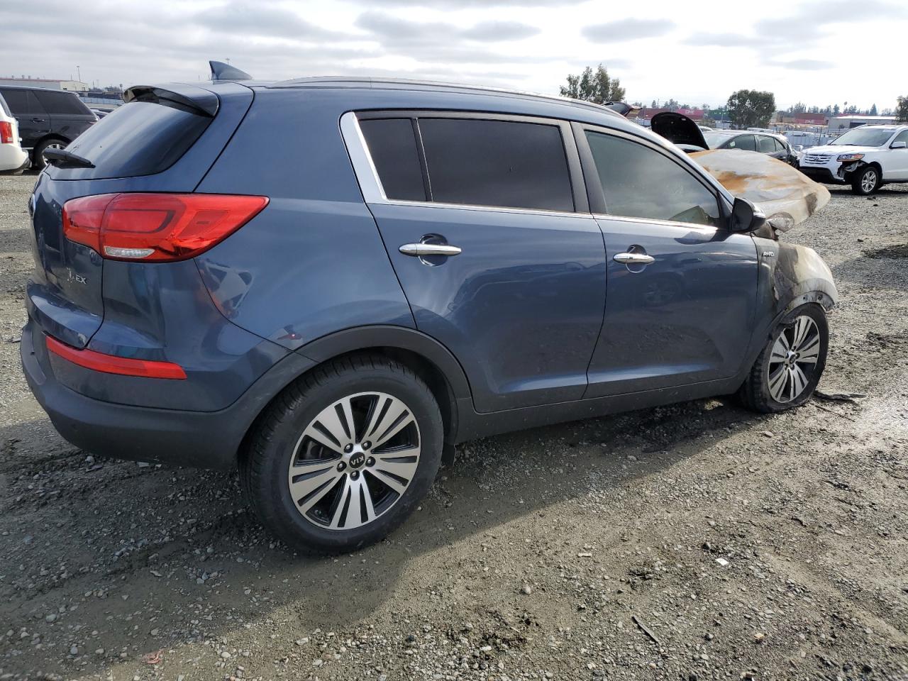 VIN KNDPCCAC3G7841070 2016 KIA SPORTAGE no.3