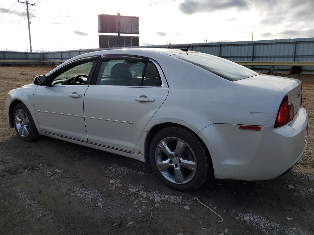 2010 Chevrolet Malibu - Image 2
