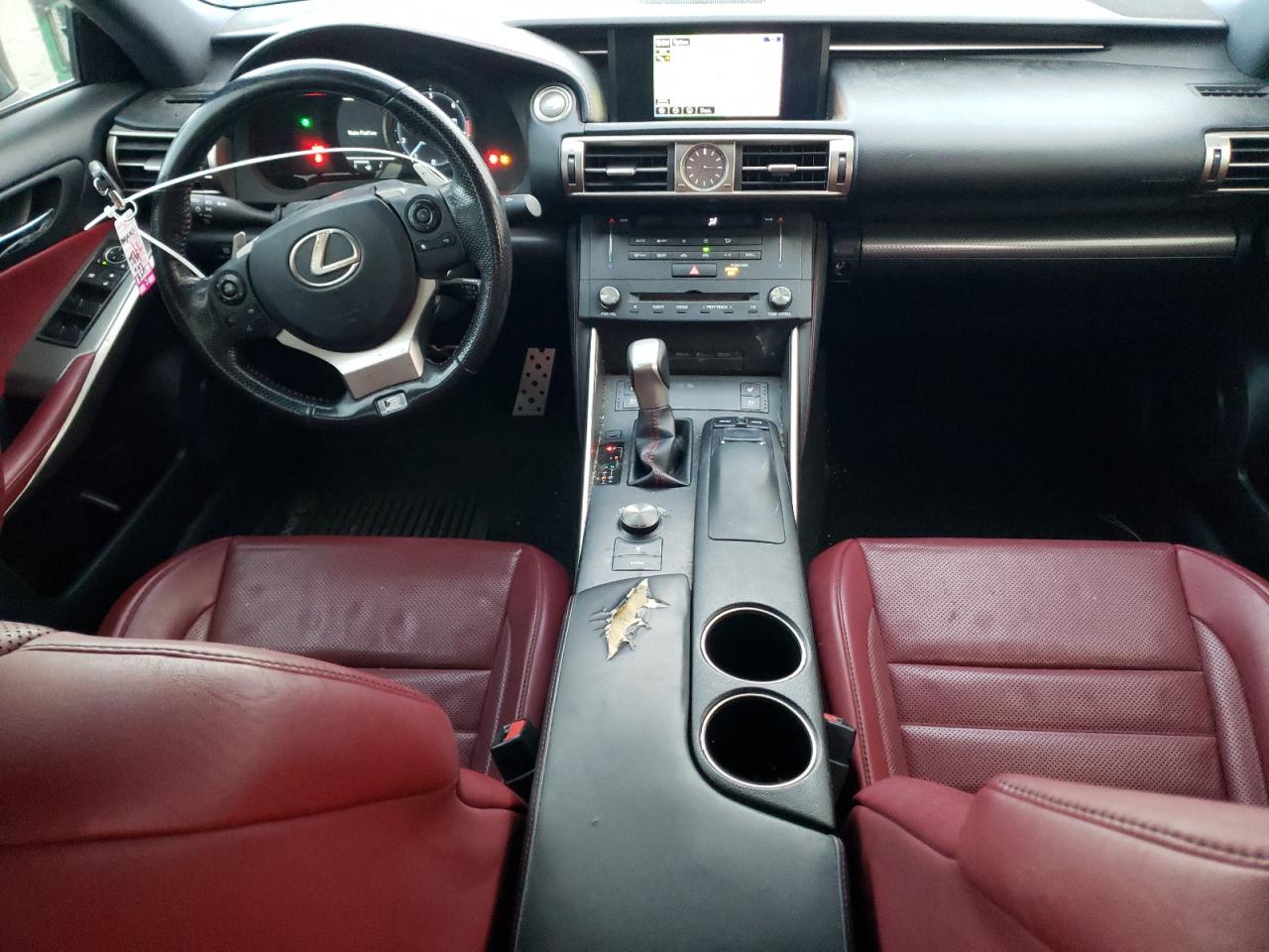 2016 Lexus IS - Image 8