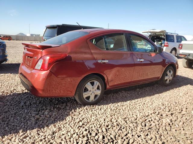  NISSAN VERSA 2019 Красный