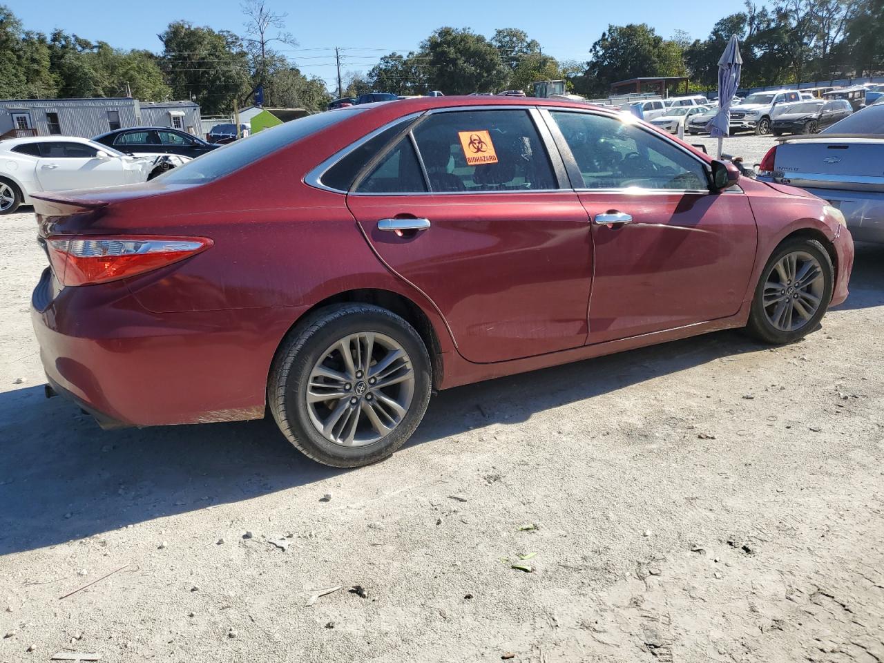 VIN 4T1BF1FK9GU577968 2016 TOYOTA CAMRY no.3