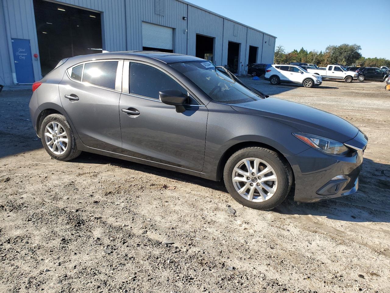 VIN 3MZBM1N79GM276318 2016 MAZDA 3 no.4