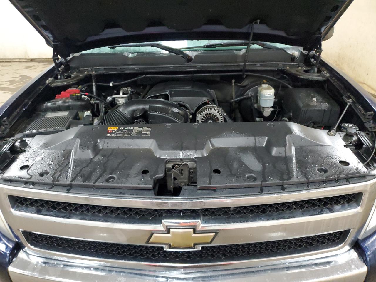 2011 Chevrolet Silverado - Image 11
