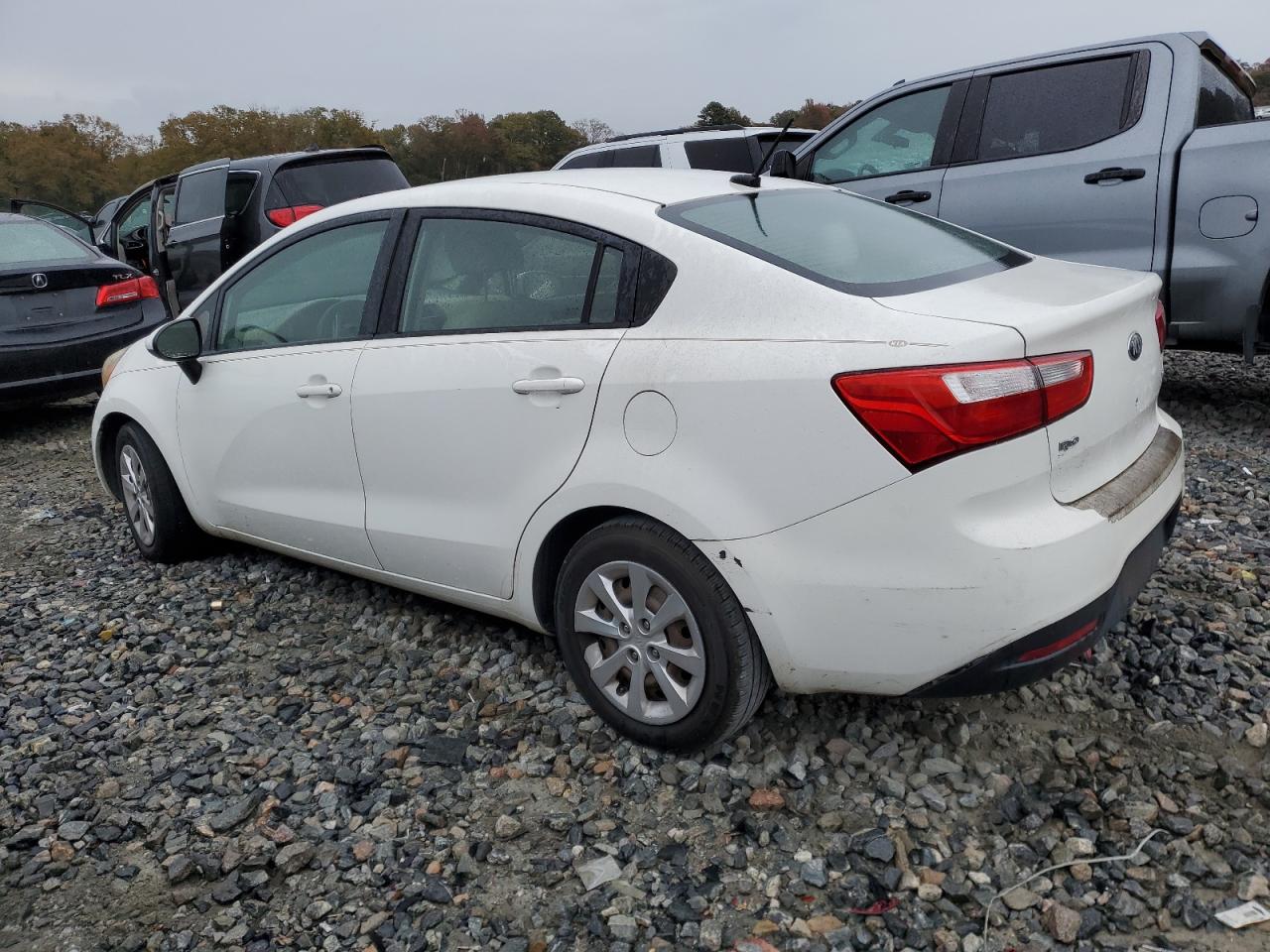 2013 Kia Rio - Image 2
