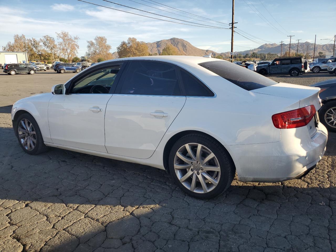 VIN WAUEFAFLXDN044184 2013 AUDI A4 no.2