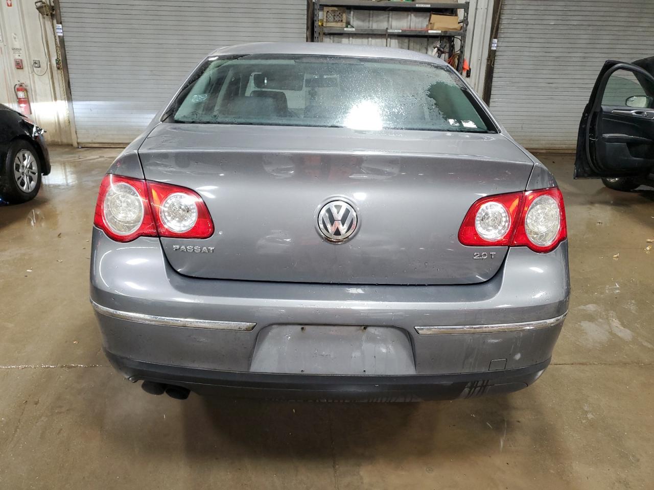 2006 Volkswagen Passat - Image 6