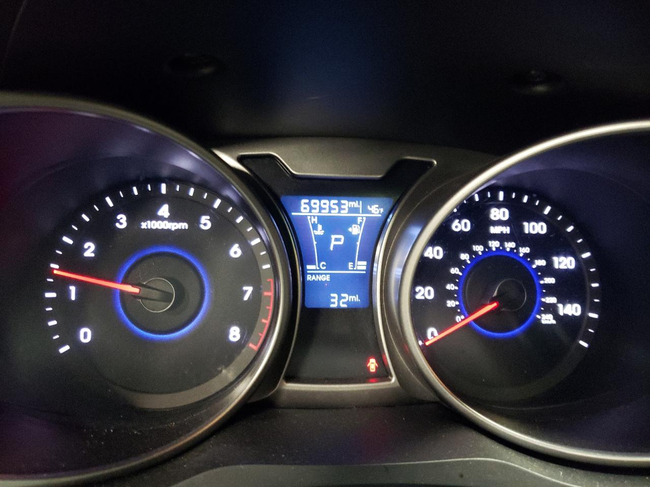 2016 Hyundai Veloster - Image 9