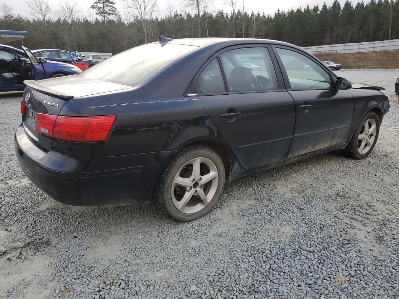 2009 Hyundai Sonata - Image 3
