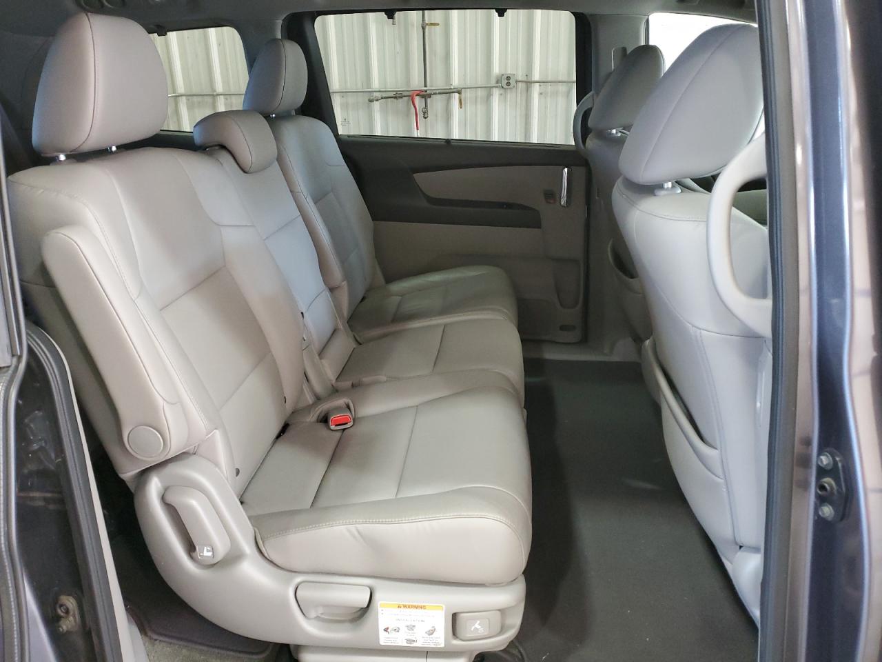 2016 Honda Odyssey - Image 11