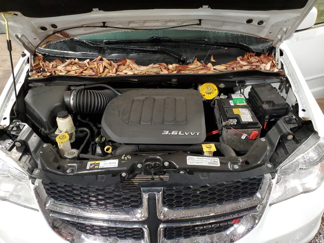 2017 Dodge Caravan - Image 12