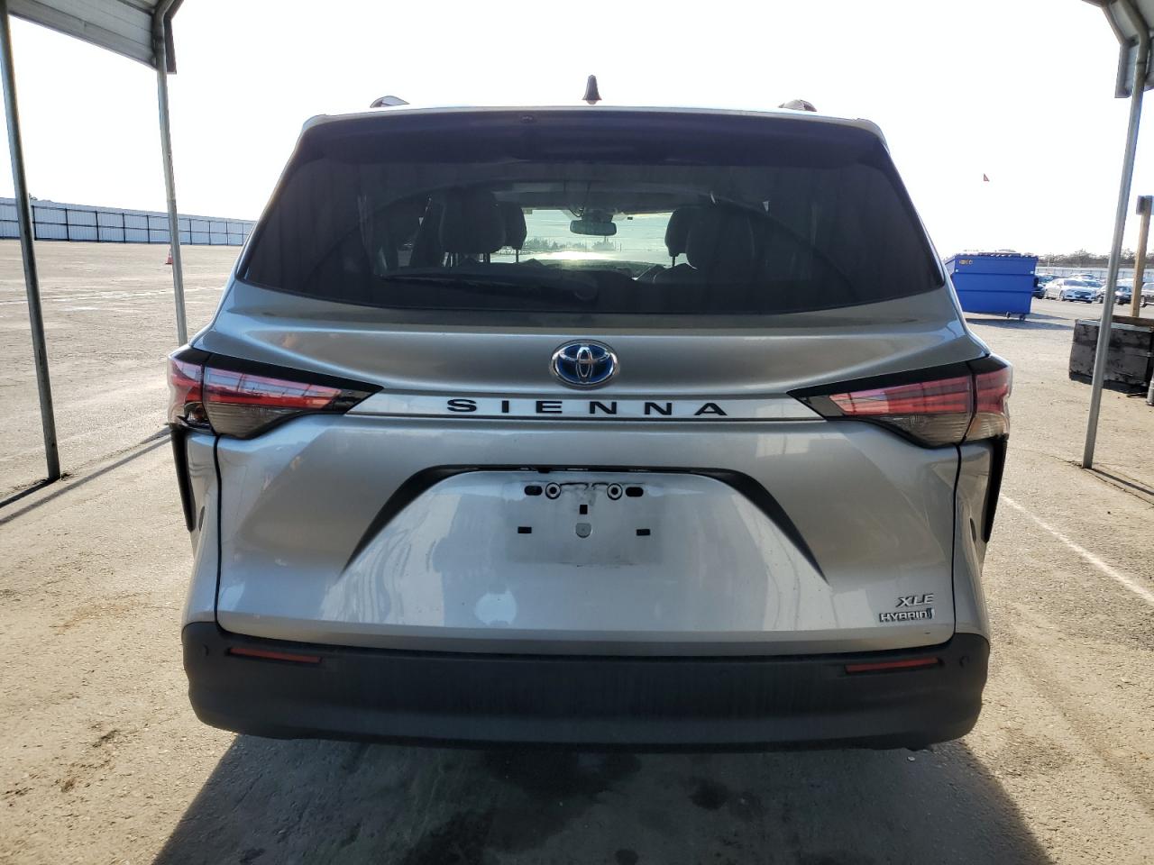 2021 Toyota Sienna - Image 6