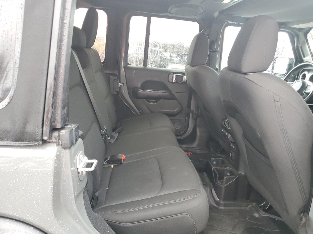 2018 Jeep Wrangler - Image 10