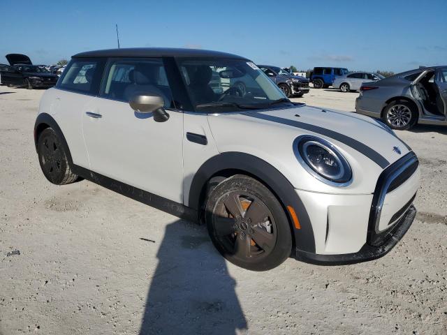  MINI COOPER 2024 Белы