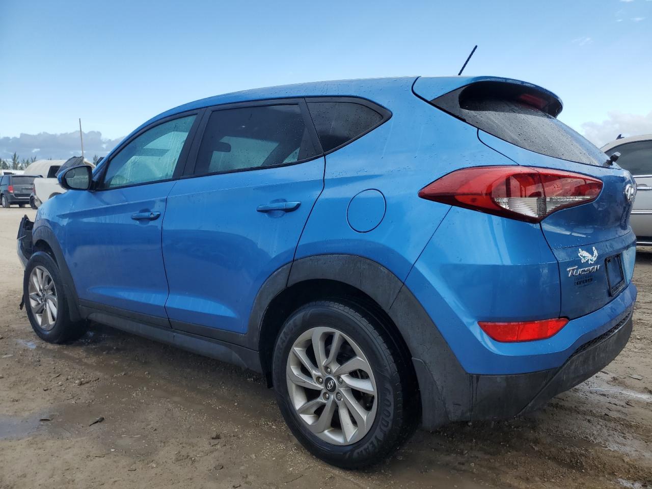 VIN KM8J23A44HU537097 2017 HYUNDAI TUCSON no.2