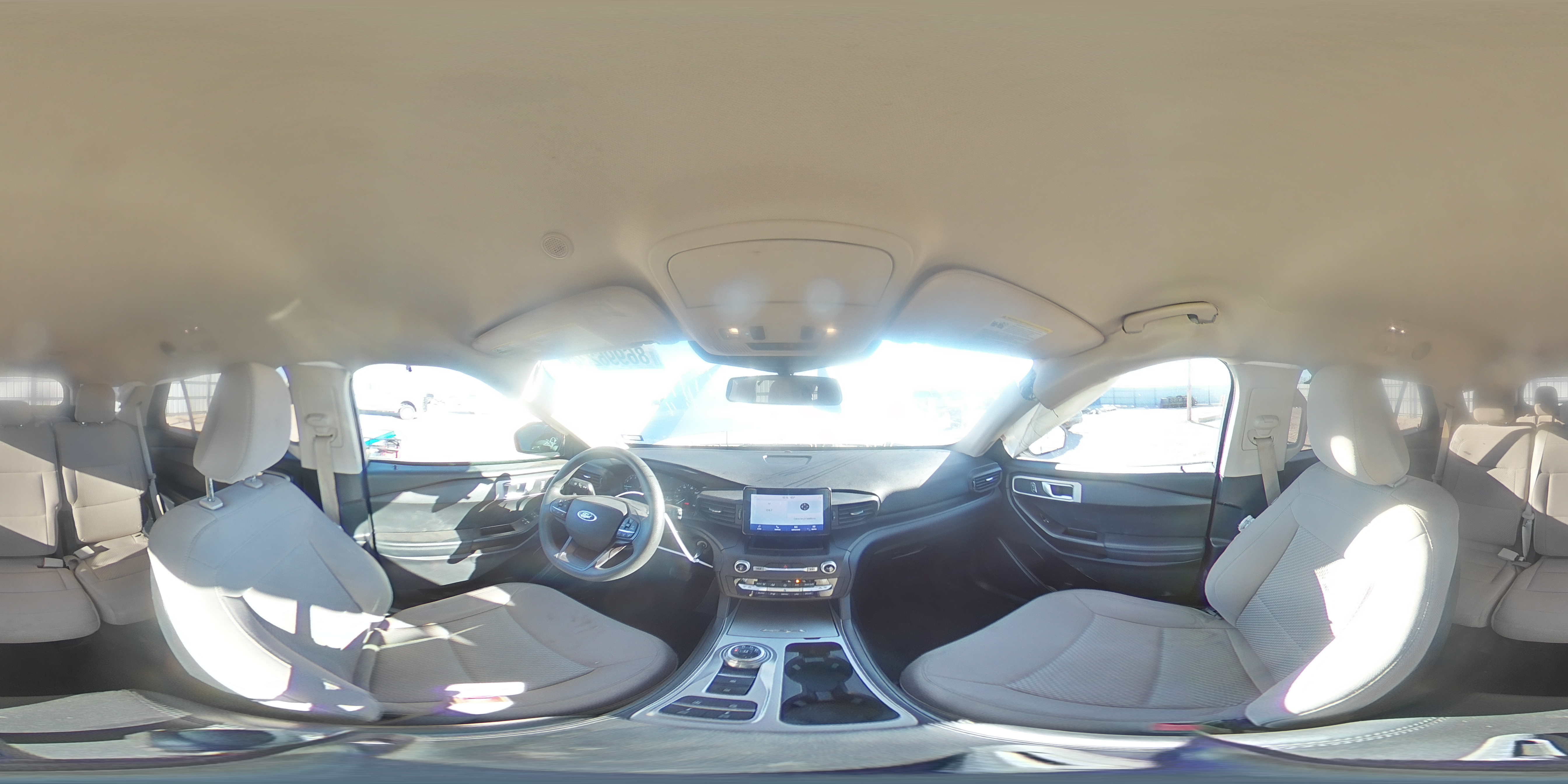 2020 Ford Explorer - Image 13