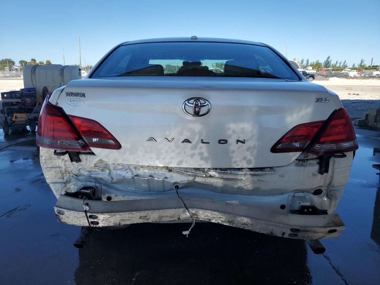 2009 Toyota Avalon - Image 6