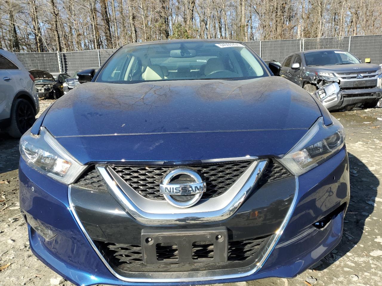 2017 Nissan Maxima - Image 5