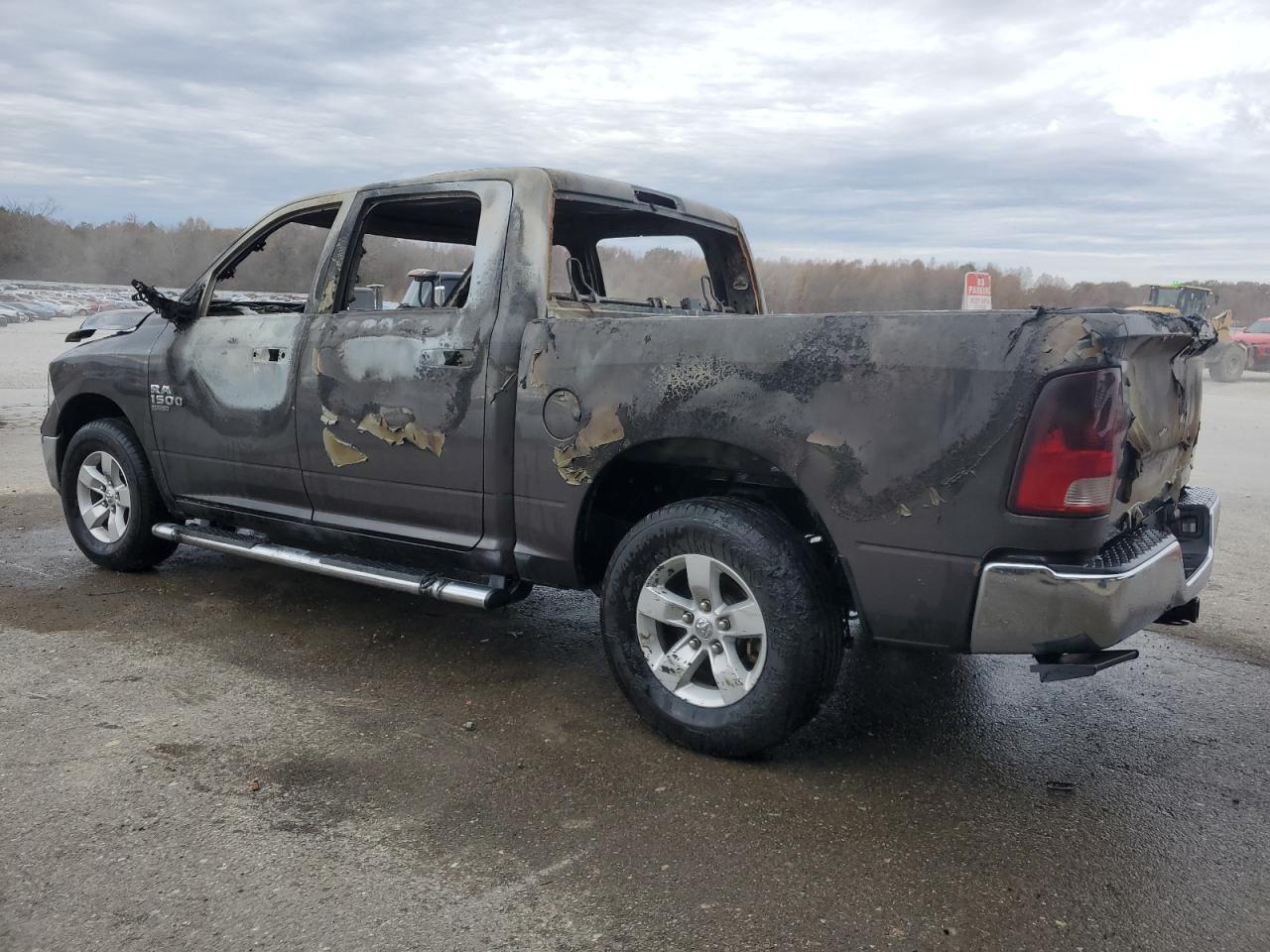 2019 RAM 1500 - Image 2