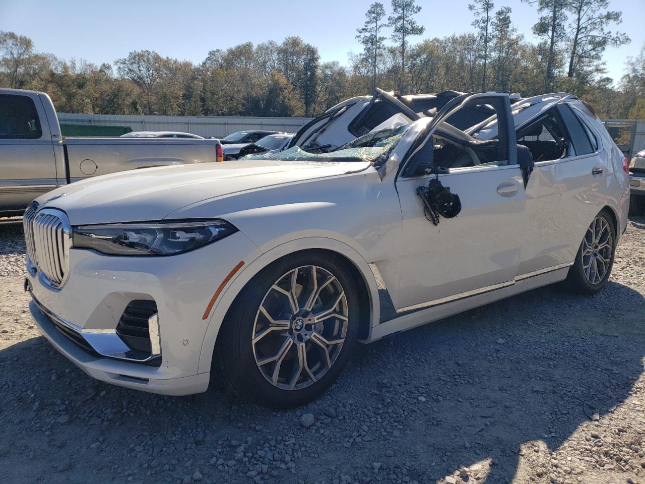 2021 BMW X7 - Image 1