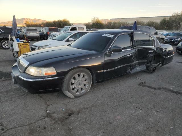 2004 Lincoln Town Car Ultimate