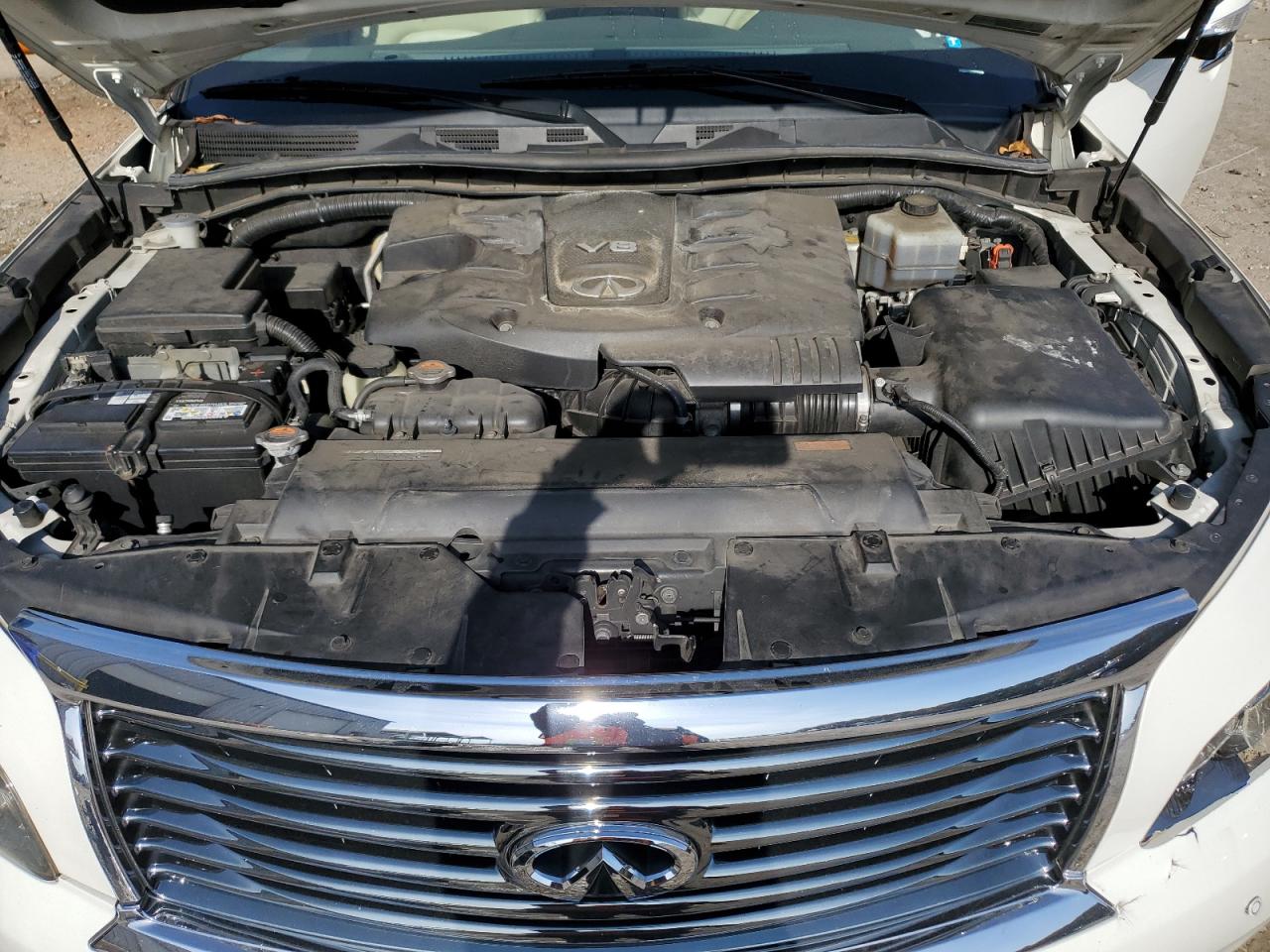 2012 Infiniti QX56 - Image 12