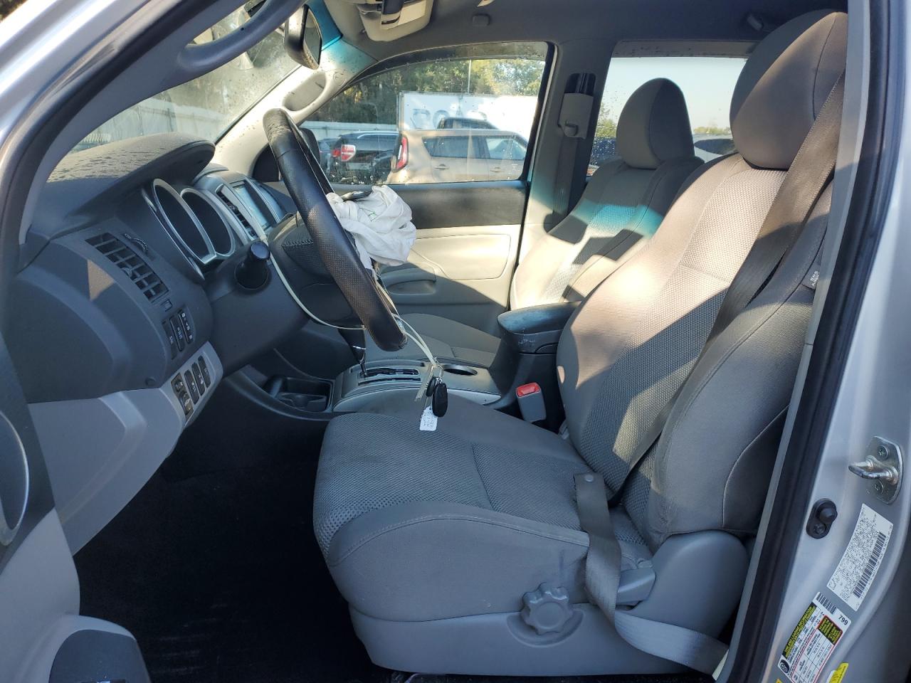 2012 Toyota Tacoma - Image 7