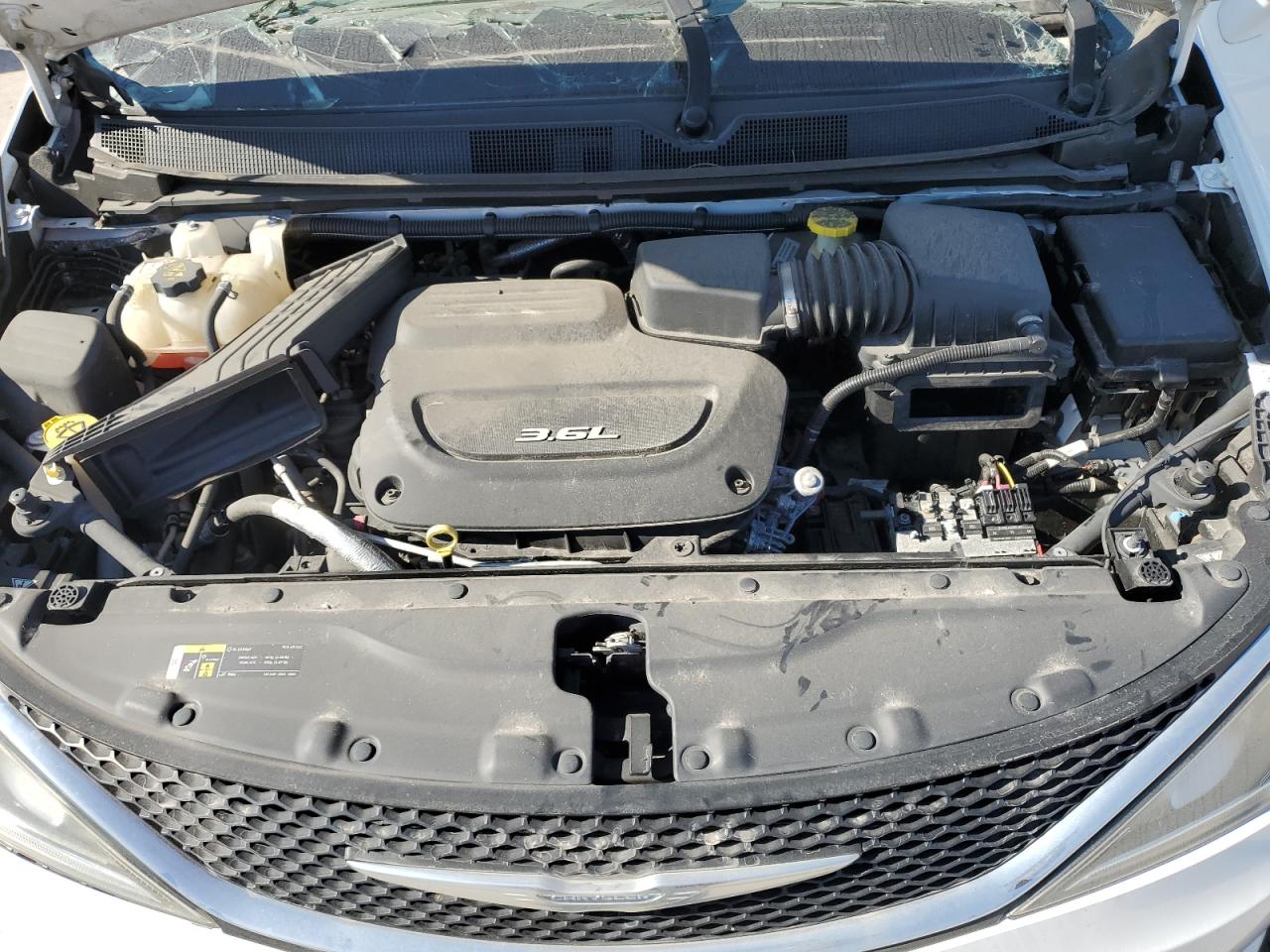 2018 Chrysler Pacifica Limited VIN: 2C4RC1GG2JR269163 Lot: 85670164