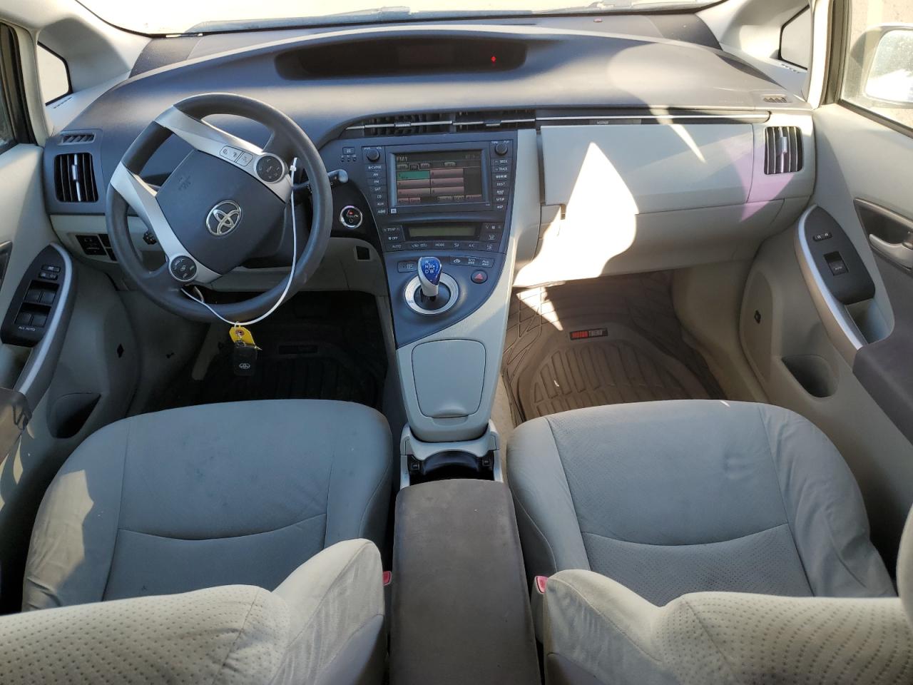 2010 Toyota Prius - Image 8