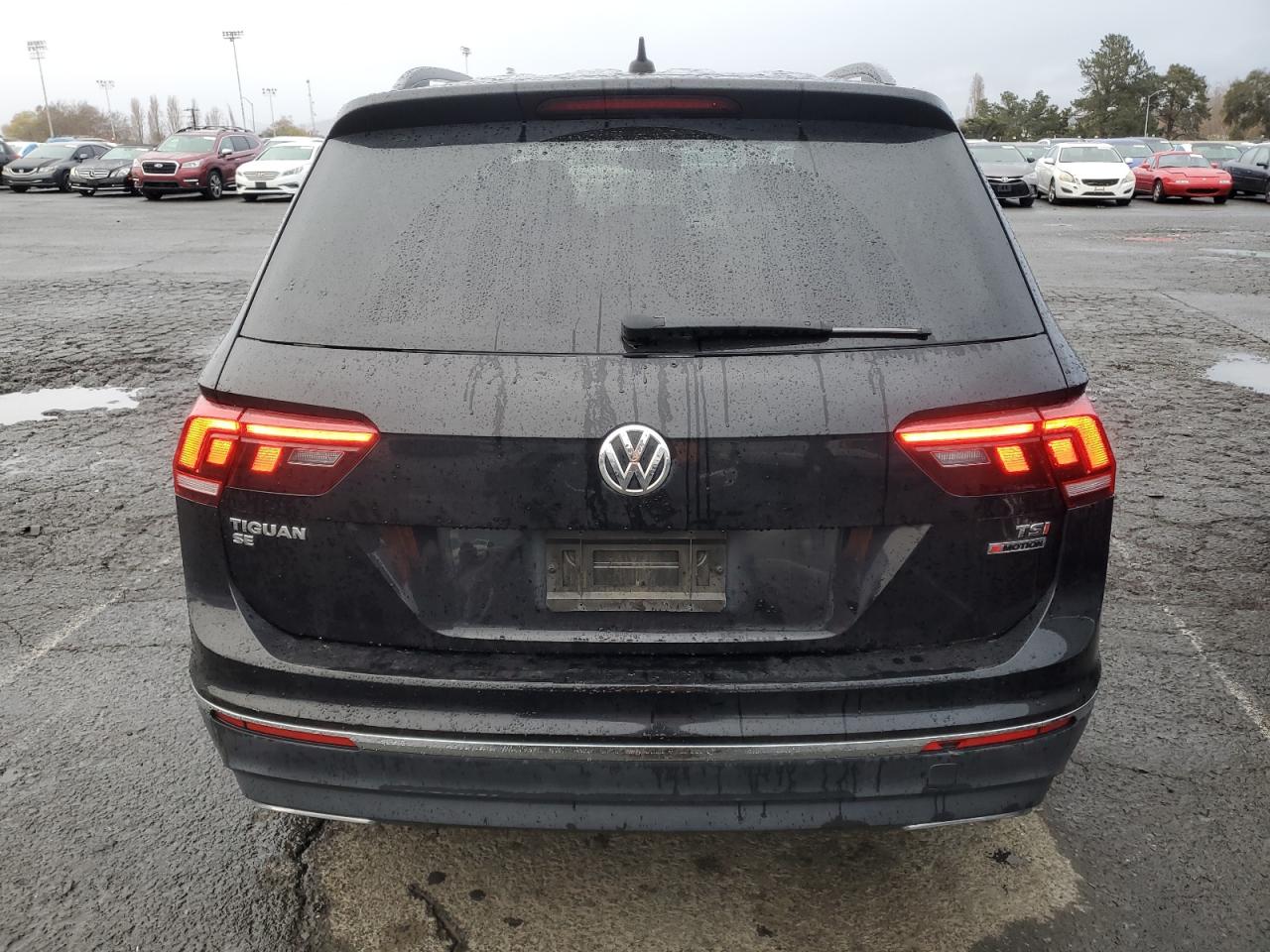 VIN 3VV2B7AX0JM176747 2018 VOLKSWAGEN TIGUAN no.6